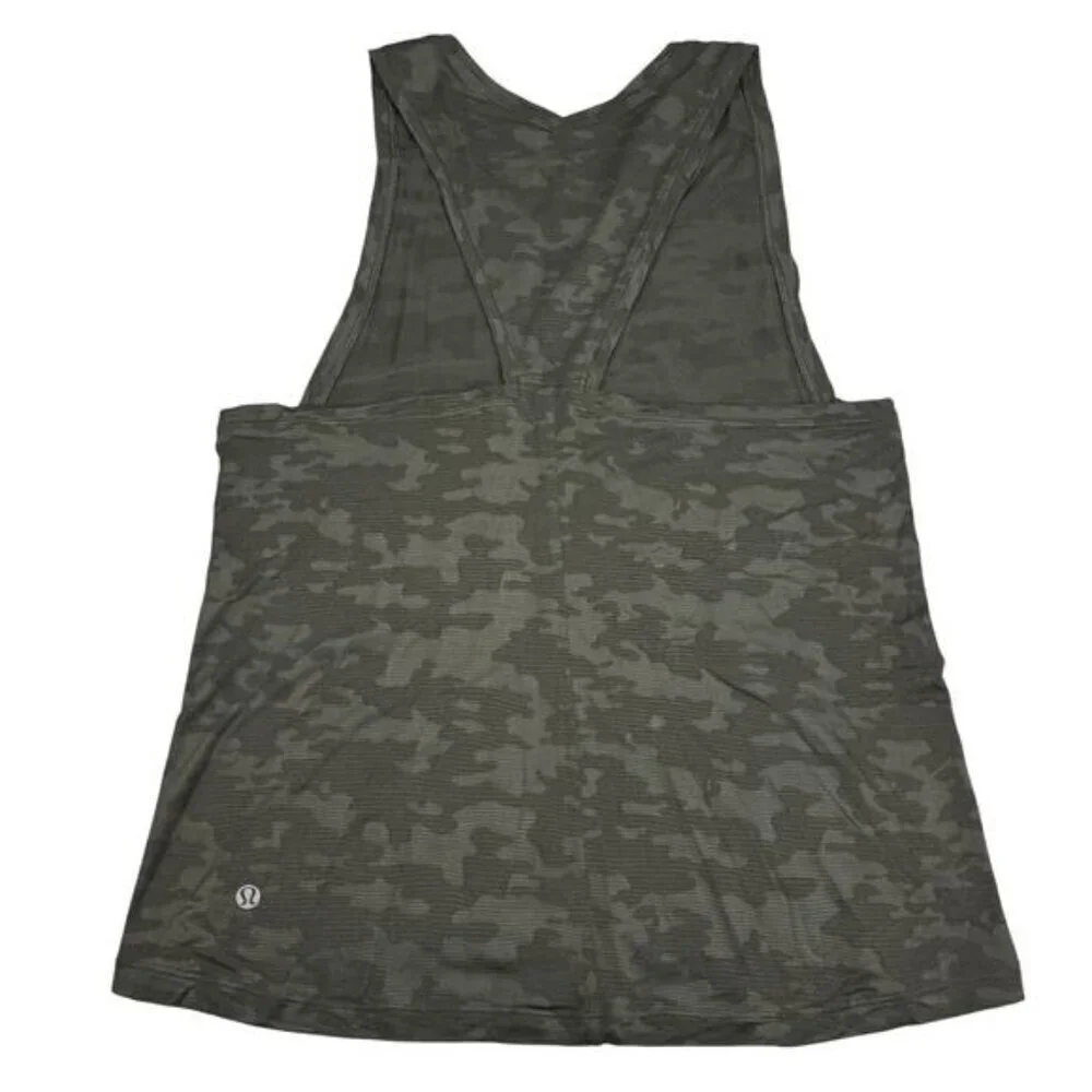 Lululemon Run For Days Tank in Deep Camo Size 4